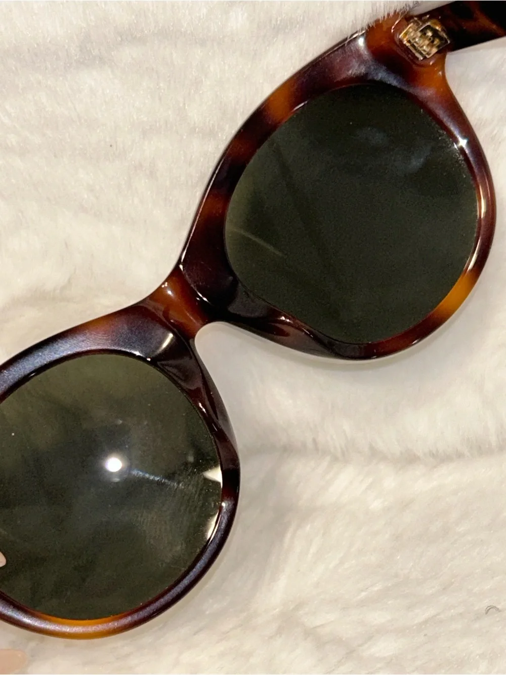 Gucci Tortoiseshell Round Sunglasses Brown/Black Lenses- BEAUTIFUL CONDITION